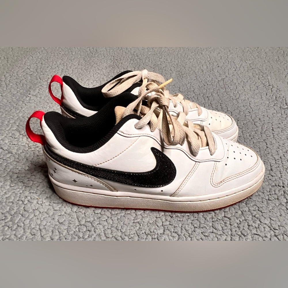 Nike Court Borough Low 2 Big Girls Size 6Y White And Black Glitter Sneakers